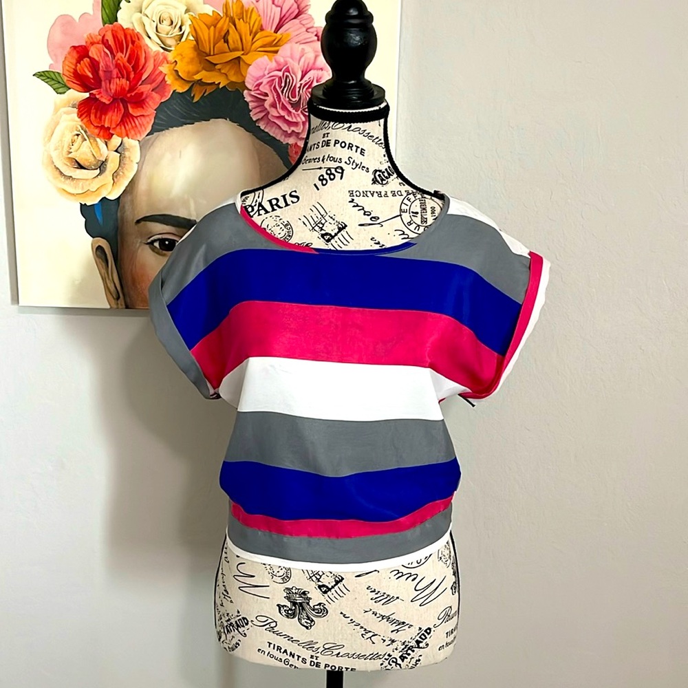 Material Girl Satin shirt, open back, brand nee, size XS